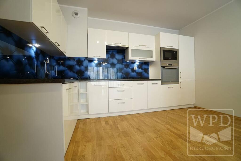 Big Apartment - Old Town - 3 Rooms - Private Parking Wrocław Extérieur photo